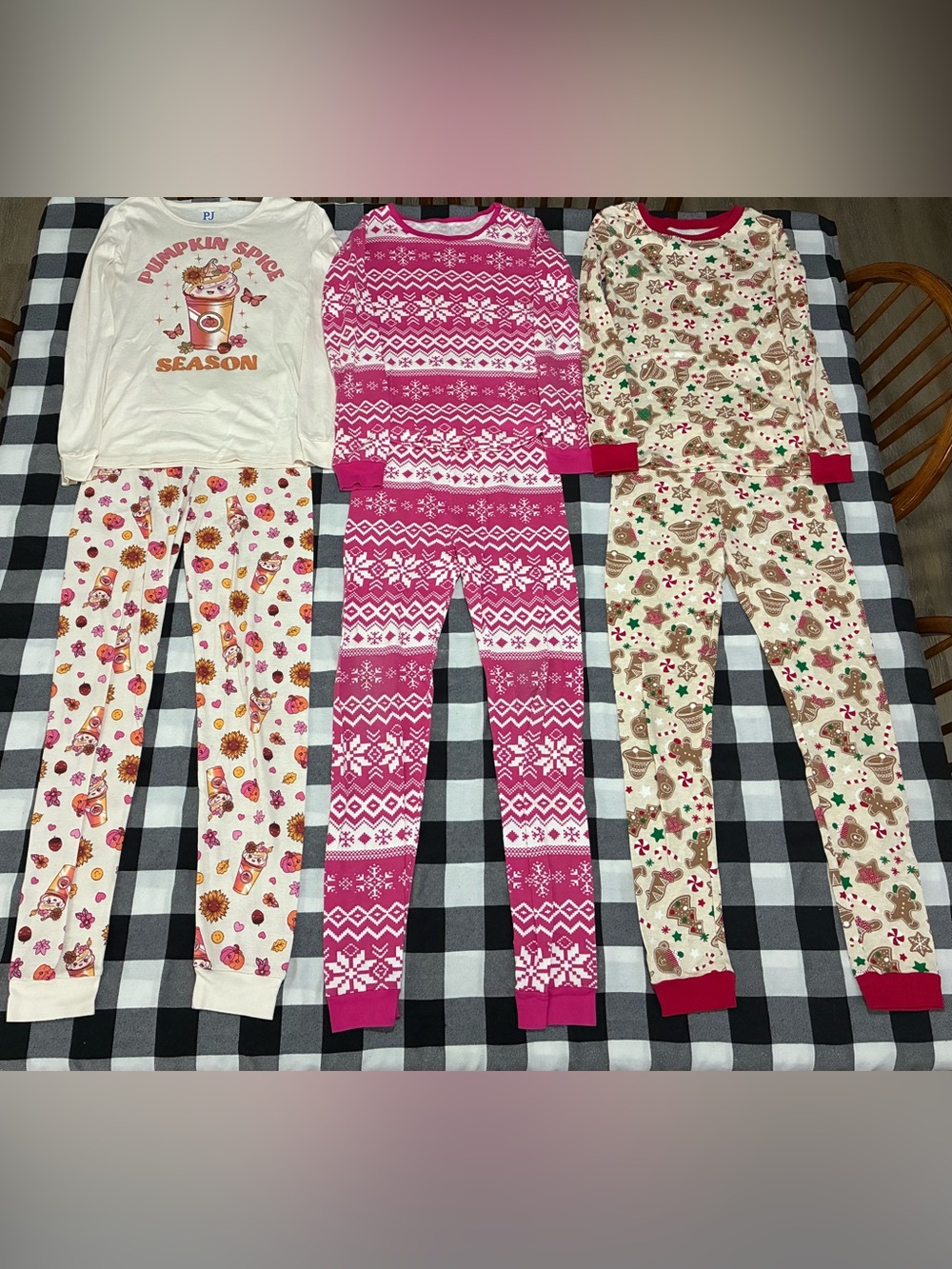 PJ Place Girls Holiday Pajama Bundle